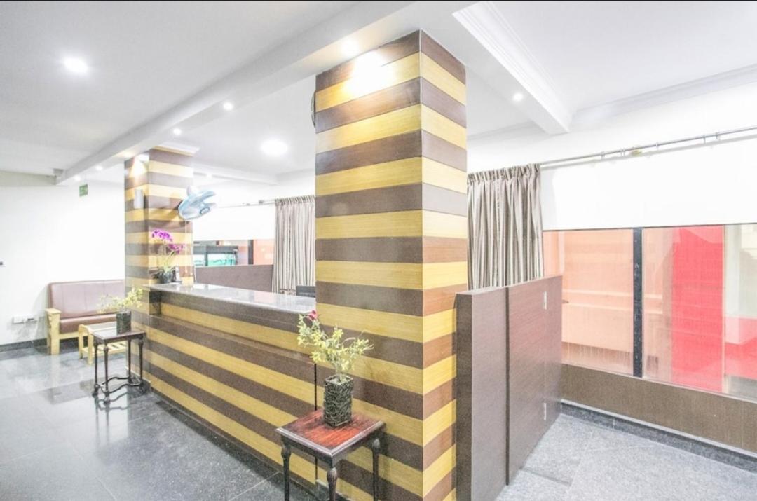 WesternSuites Hotel / Spa Bangalore Exterior foto